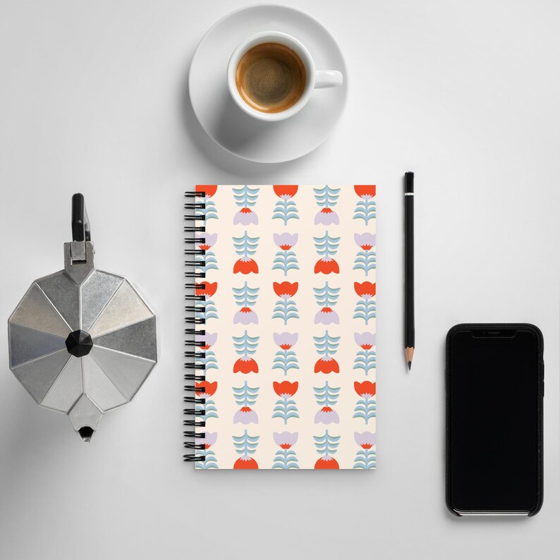 Carnet d'art folklorique - Tulipes scandinaves crème - par Nia OA Design